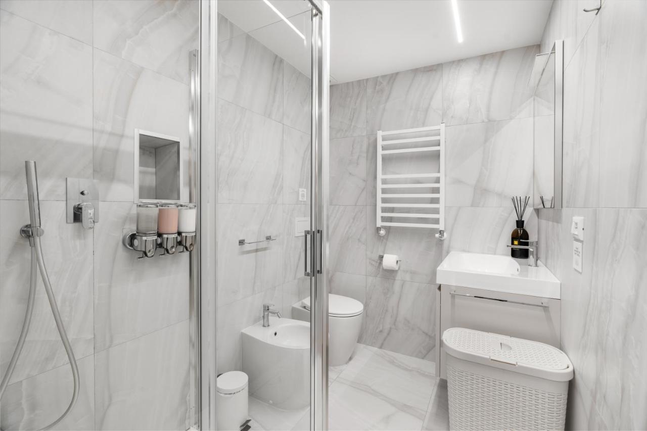 Modern Quiet Super Central Luxury Apartment Milan Luaran gambar
